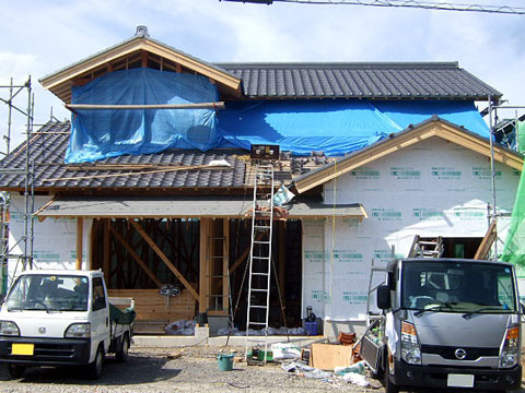 新築の屋根工事