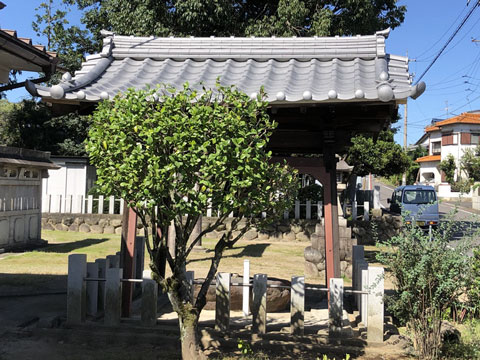 三明神社 手水舎の瓦葺き替え工事 施工後