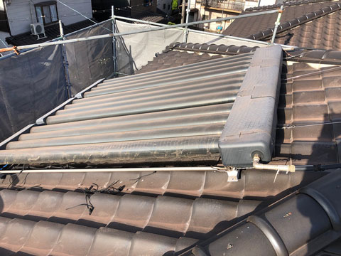 東海市の太陽熱温水器撤去工事