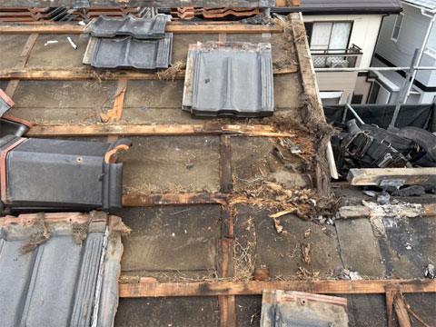 �����̕����ւ��H��