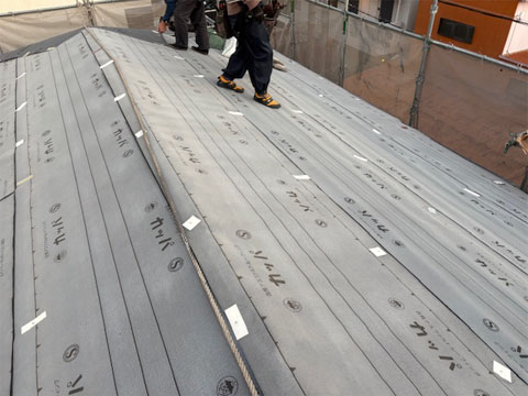 �����̕����ւ��H��