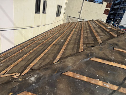 �����̕����ւ��H��